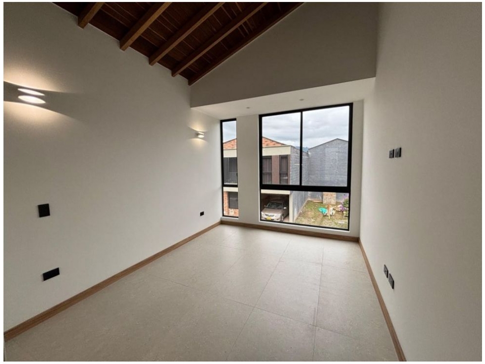 C0355. Vendo! Casa unifamiliar en exclusiva unidad cerrada — foto 5