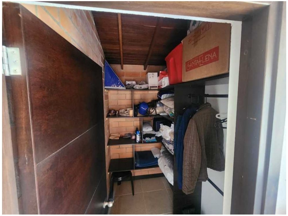 C0360. Vendo! Casa unifamiliar en exclusiva unidad cerrada — foto 4