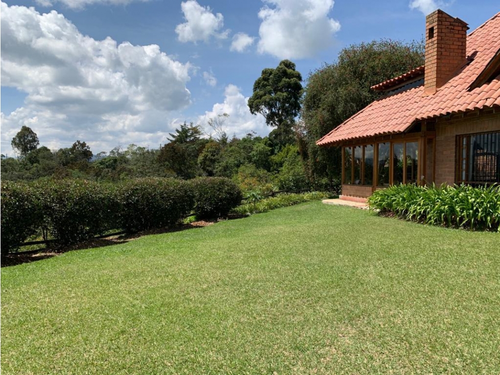 L0285. VENDO! Lote/casa en parcelación de alta valorización — foto 2