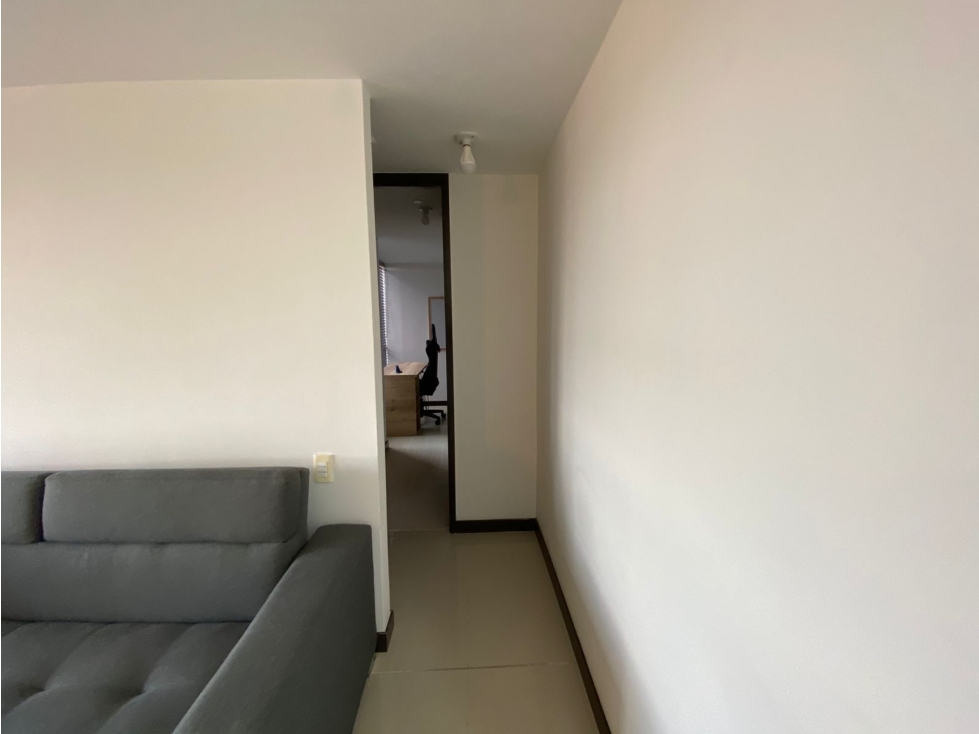 T0721 Alquilo! Apartamento amoblado en unidad cerrada con piscina — foto 3