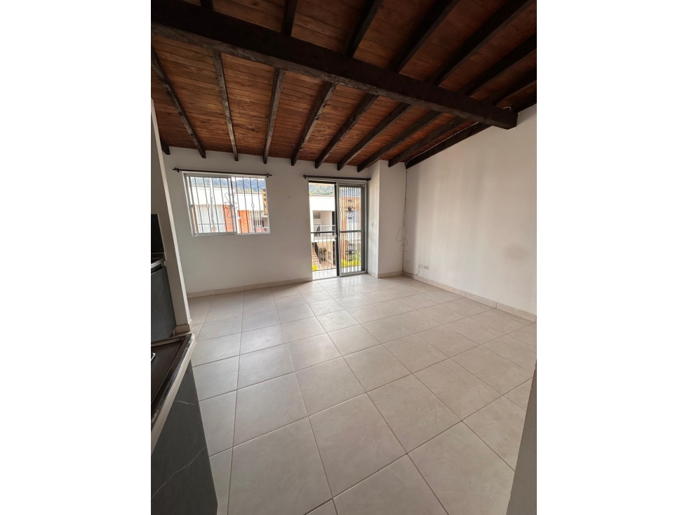 A0503. Vendo! Apartamento segundo nivel de 64mt2 en El Carmen — foto 4