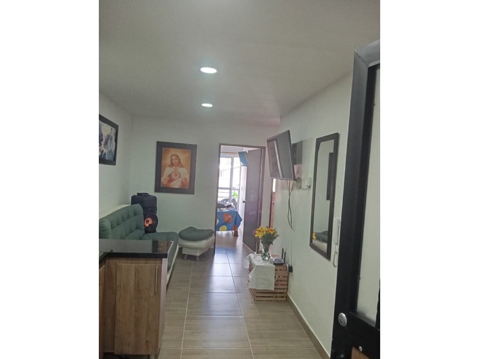 A0524. VENDO! Apartamento segundo nivel en excelente sector en La Ceja — foto 3