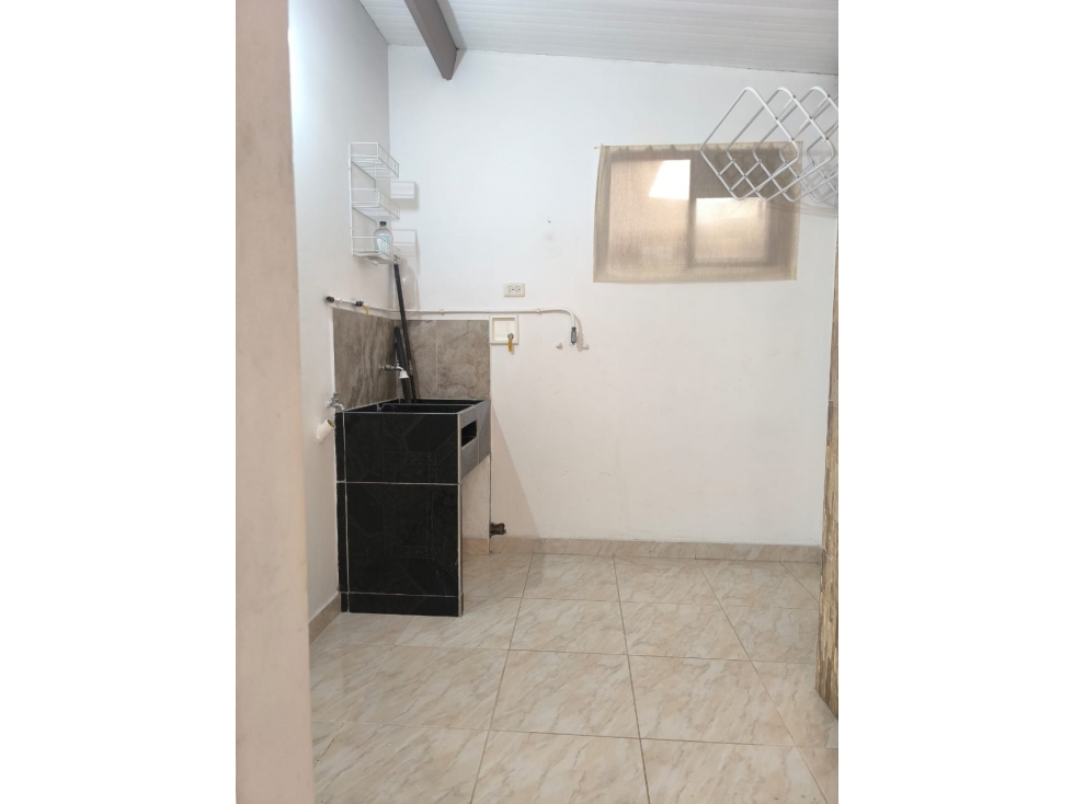 A0529. Vendo! Apartamento con acabados modernos en El Retiro — foto 4