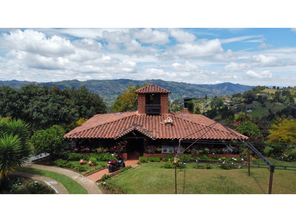 T0842 Finca con un áre de 1.700mt2 en sector de la utopista en Guarne - 2