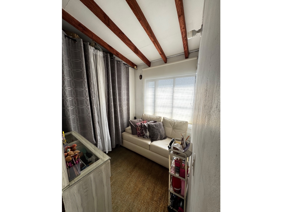 A0612.Apartamento de segundo nivel con 96mt2 en La Ceja — foto 3