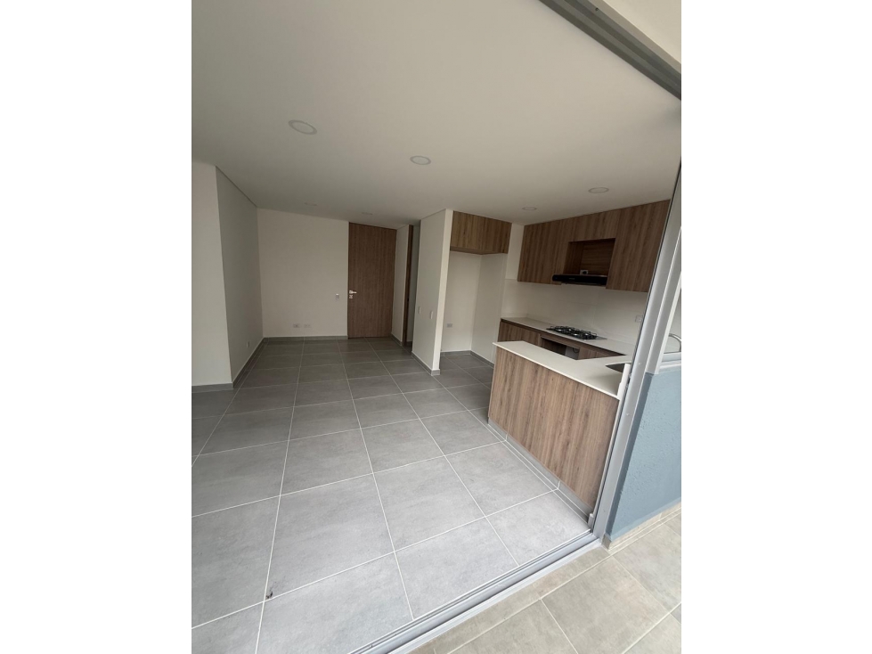 A0618.Apartamento de primer nivel en unidad cerrada de La Ceja — foto 2