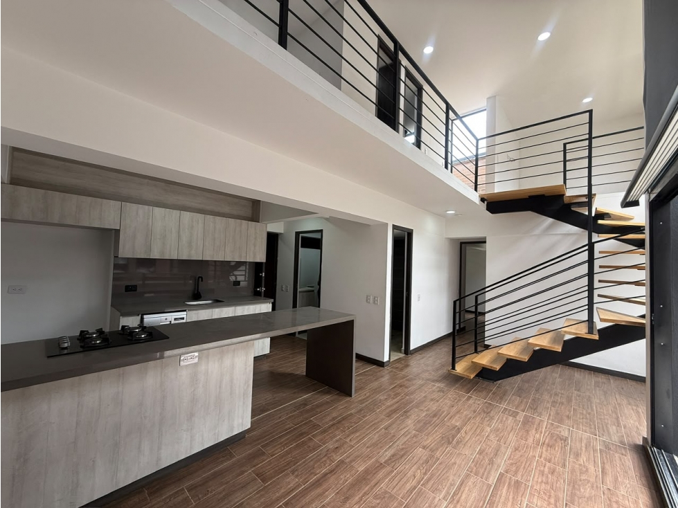 A0627.Apartamento cuarto nivel con 110mt2 en unidad cerrada El Retiro — foto 2