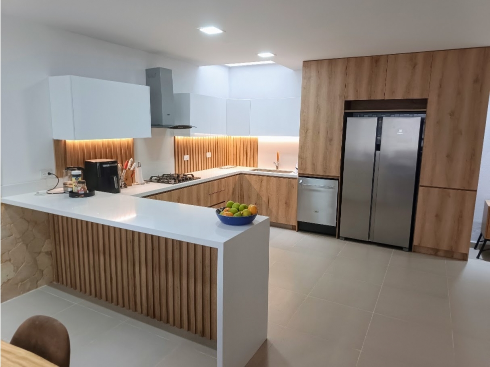 C0474. Casa unifamiliar de 184 m² en unidad cerrada, La Ceja — foto 2