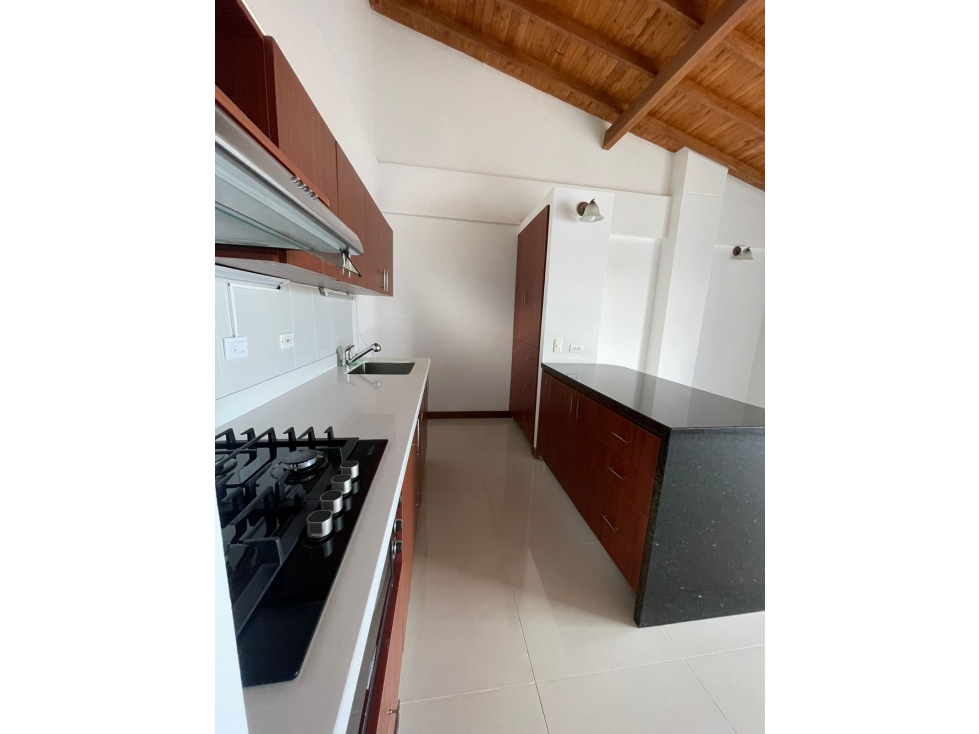 A0639. Apartamento de 64mt2 con ascensor en unidad cerrada de La Ceja — foto 2