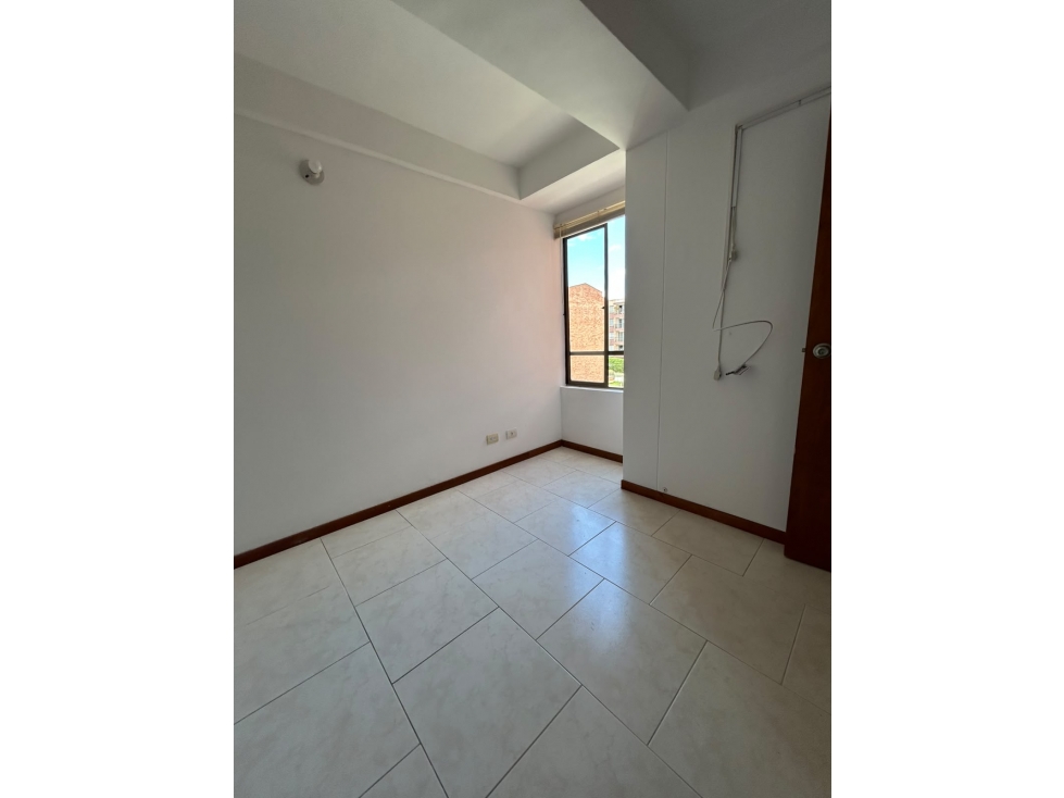 A0641. Apartamento tercer nivel con excelente ubicación en La Ceja — foto 2