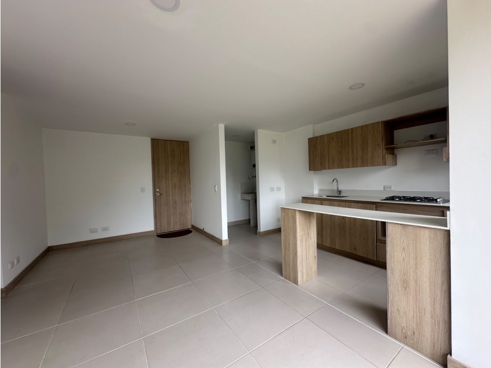 T0948. Apartamento con acabados modernos en unidad cerrada La Ceja — foto 2