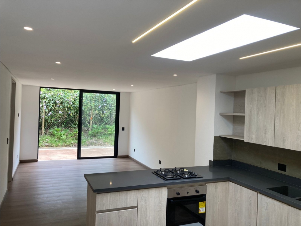 C0485. Casa 80mt2 con terraza en conjunto cerrado de Rionegro — foto 2