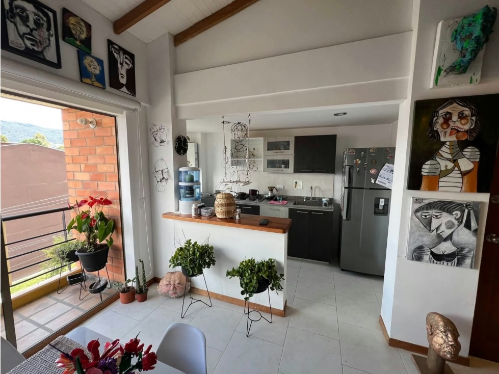 A0657. Apartamento de 83mt2 quinto nivel en unidad cerrada de Ceja — foto 2