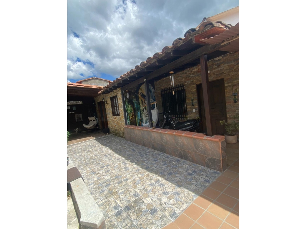 F0314. VENDO! Finca con excelentes espacios en La Ceja