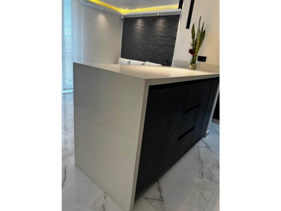 A0445. Vendo! Apartamento con acabados de lujo en unidad cerrada — foto 3