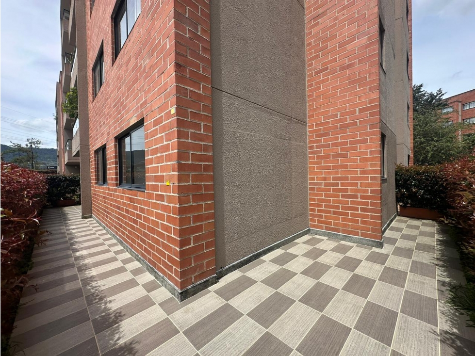 A0493. Apartamento primer nivel con terraza en unidad cerrada La Ceja — foto 6