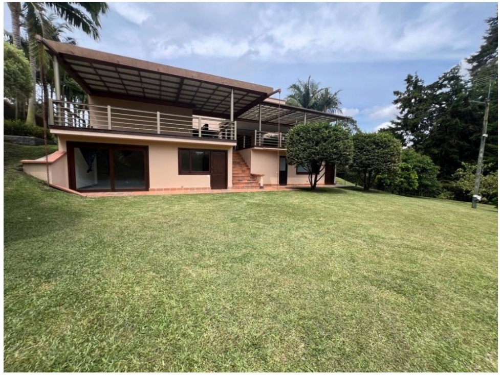 T0626. Alquiler! Finca en exclusivo sector de Llanogrande — foto 3