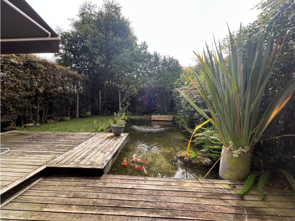 C0460.Casa campestre con acabados modernos y lago privado en el Retiro — foto 2