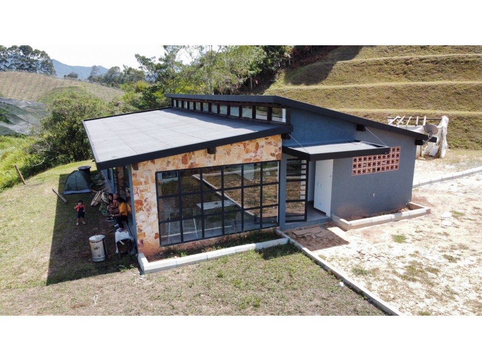 F0348. VENDO! Finca de lujo en exclusiva parcelación — foto 2