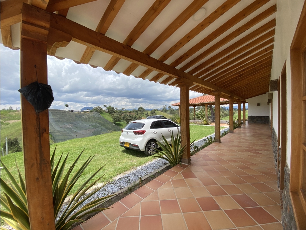 F0294. Finca con excelente ubicación y espacios en El Carmen — foto 4