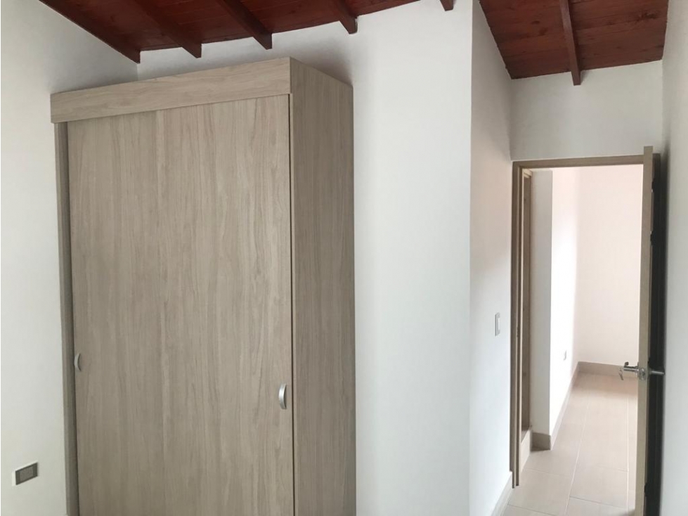 A0307 Vendo! Apartamento con buenos acabados, sector tranquilo La Ceja — foto 5