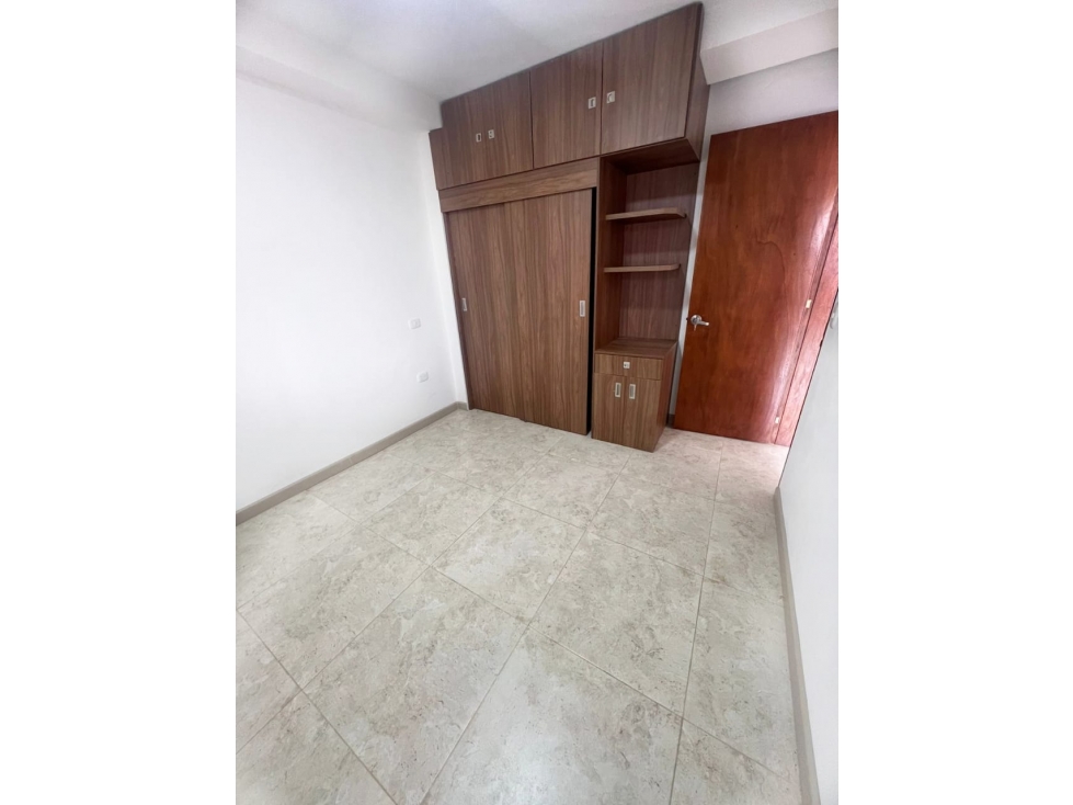 C0225 Vendo! Primer piso con plancha en exclusivo sector en la Ceja — foto 4