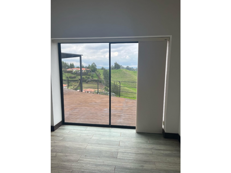 T0591. Alquiler! Casa amoblada con acabados de lujo en San Antonio — foto 4
