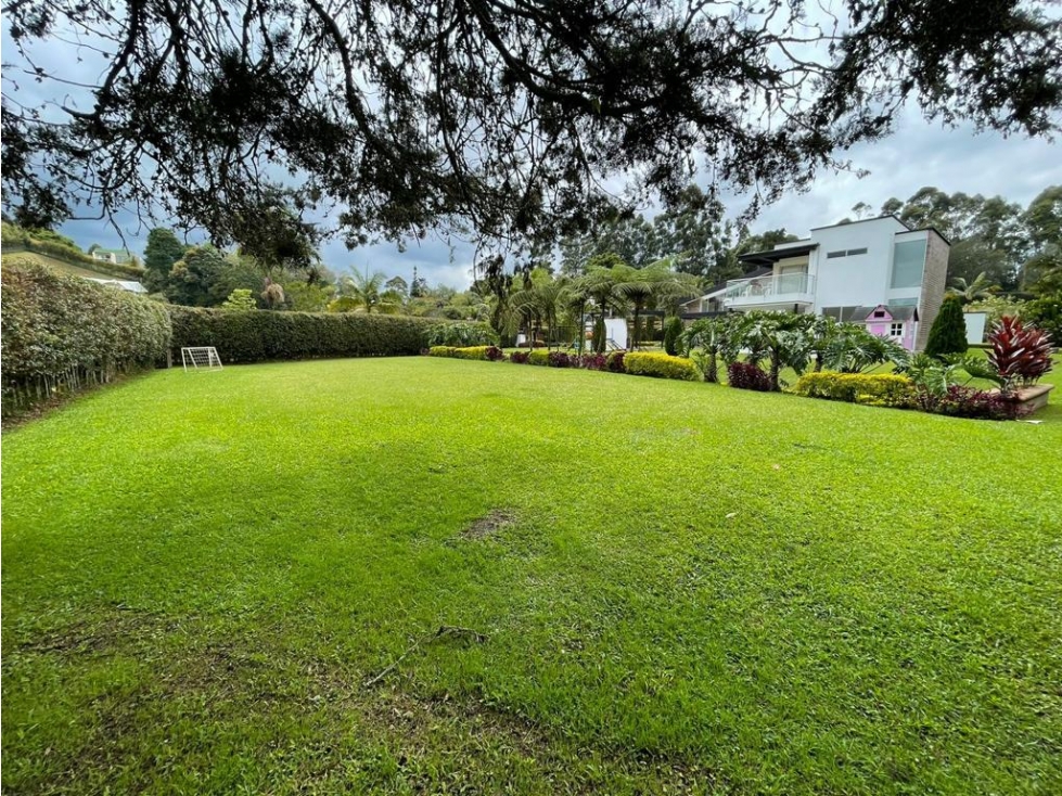 F0321. VENDO! Espectacular casa finca en unidad cerrada — foto 5