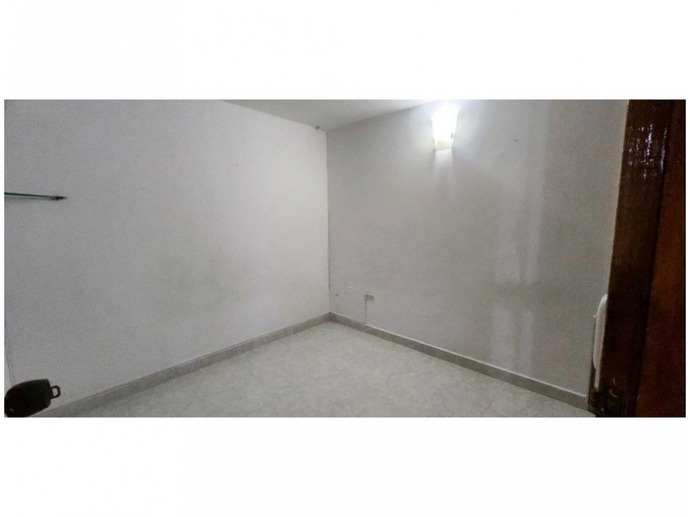C0350 Vendo Casa unifamiliar con buenos espacios y excelente ubicación — foto 5