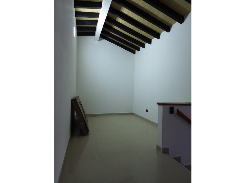 A0442. Vendo! Apartamento con buenos acabados a una cuadra del parque — foto 4