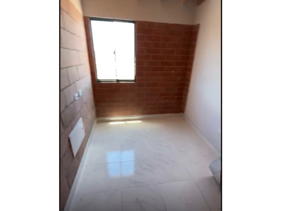 A0508. Vendo! Apartamento de 54m2 con 3 habitaciones en La Unión — foto 4