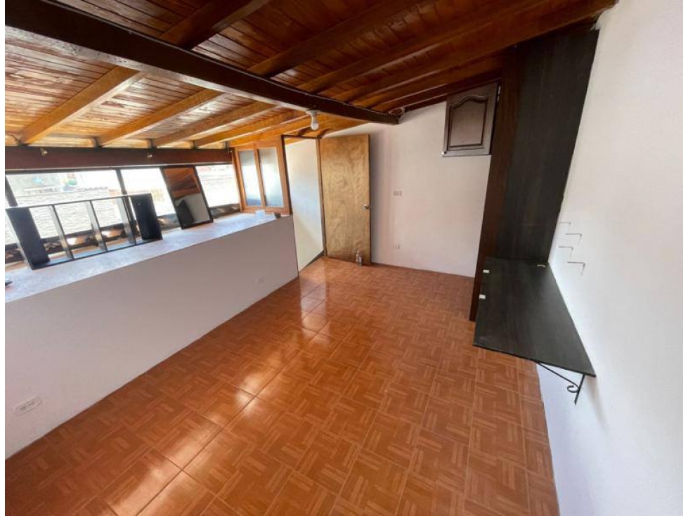 C0399. VENDO! Casa unifamiliar en excelente sector en San Antonio — foto 6