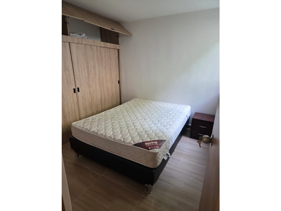 A0531. Vendo! Apartamento con acabados modernos en El Retiro — foto 6