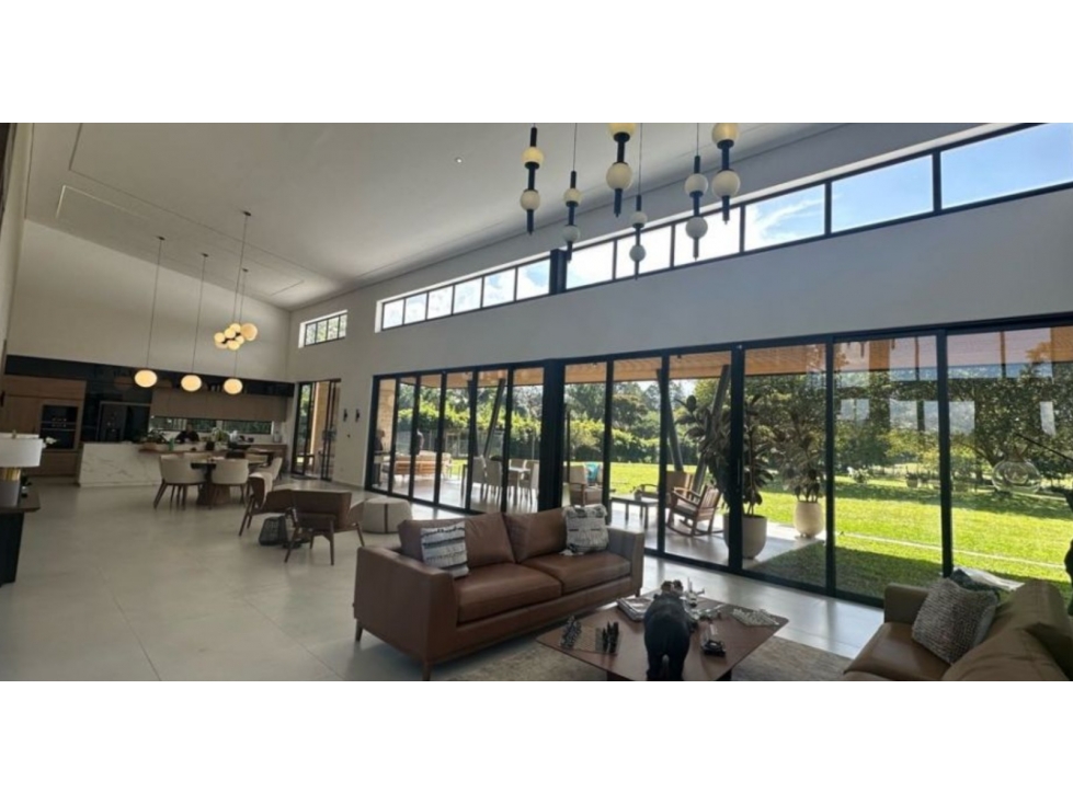 C0442.Vendo! Casa alto lujo con piscina en Llano grande — foto 4