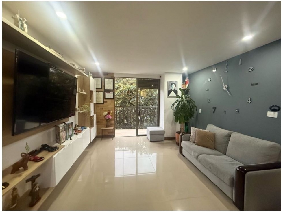 A0601. Apartamento cuarto nivel con 71mt2 en edificio en La Ceja — foto 3