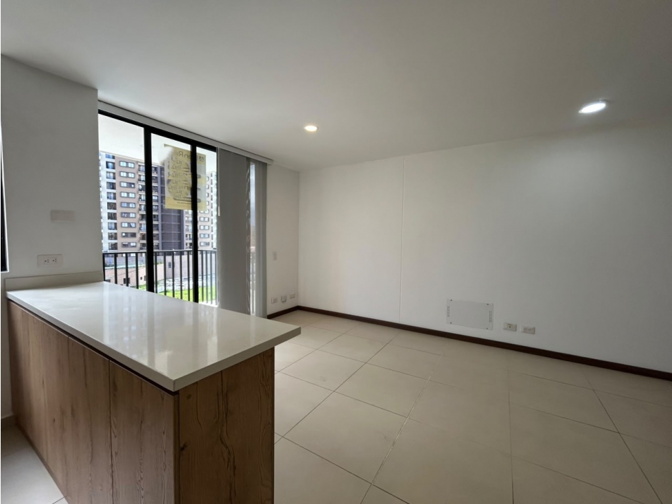 T0870.Apartamento quinto nivel en unidad cerrada en San Antonio — foto 3