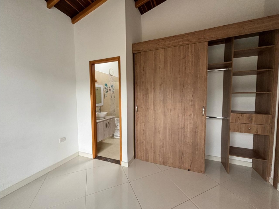A0633. Apartamento quinto nivel excelente ubicación de La Ceja — foto 3