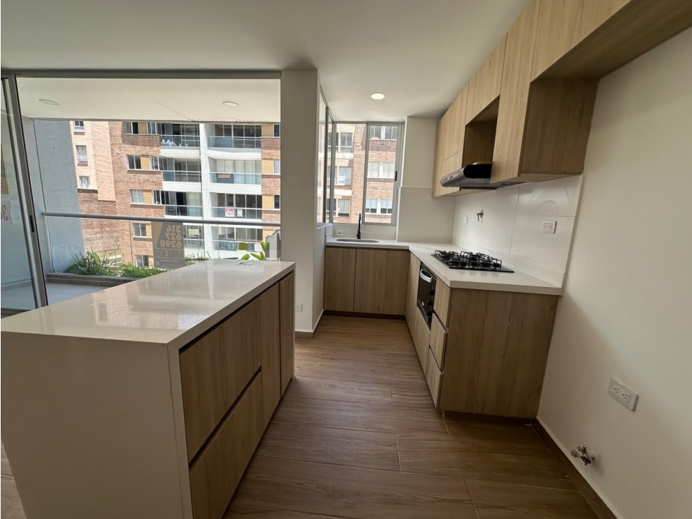 T0951. Apartamento primer nivel con terraza en unidad cerrada La Ceja — foto 3