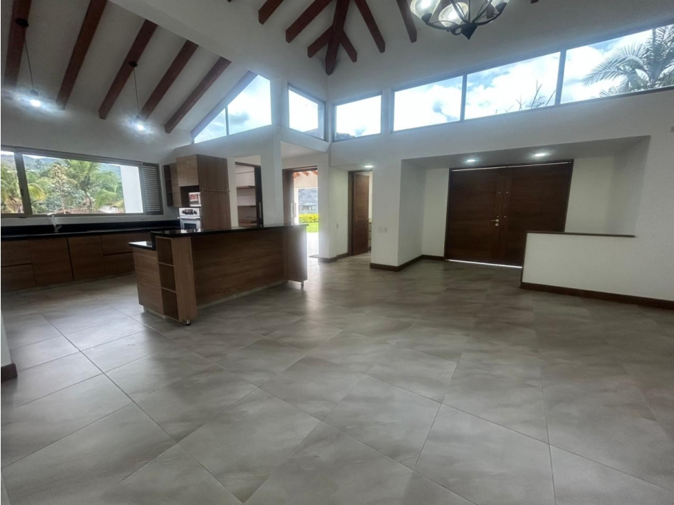 T0839. Casa de lujo en excelente urbanización cerrada del Retiro — foto 3