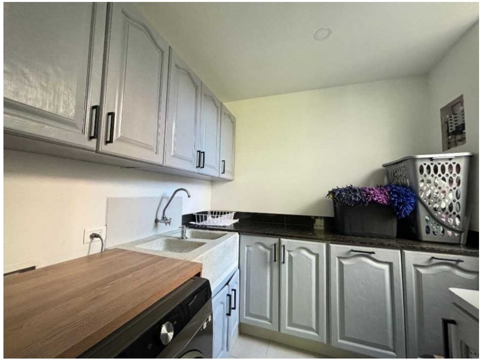 C0274. VENDO! Casa esquinera con excelente ubicación en La Ceja — foto 4
