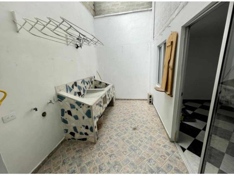 C0262. VENDO! Casa con excelentes acabado y espacios en Rionegro — foto 4