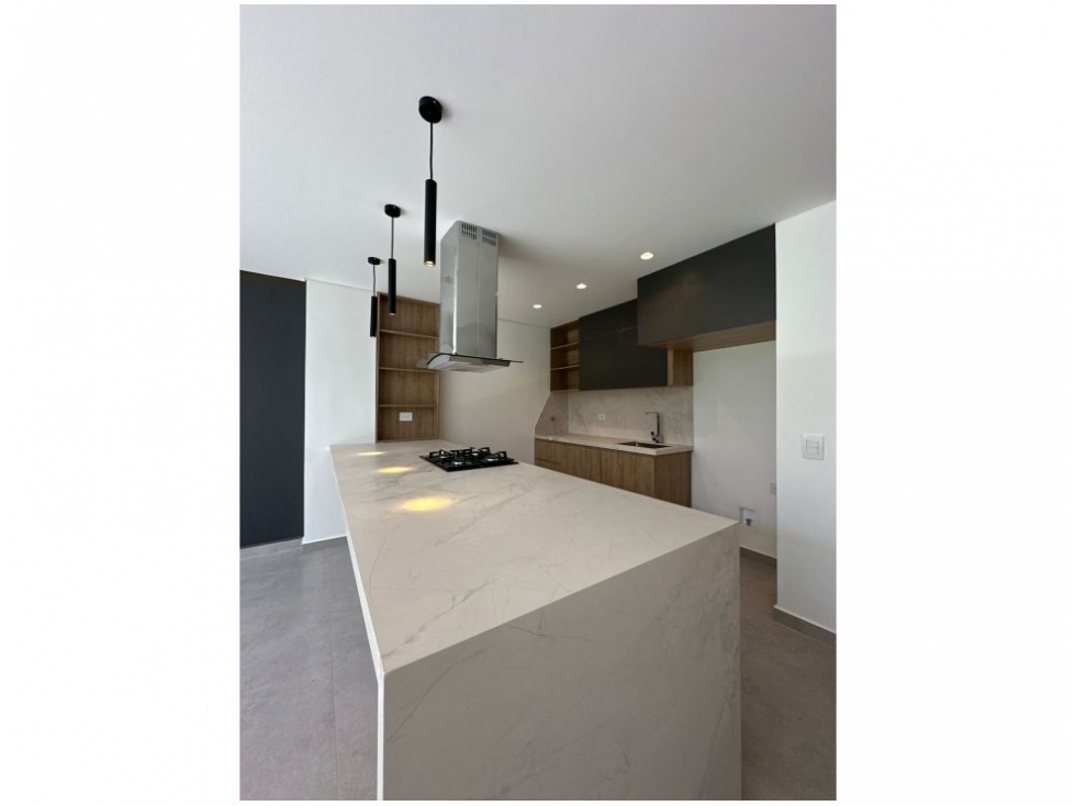 C0283. VENDO! Casa con excelente ubicación y espacios en Rionegro — foto 5