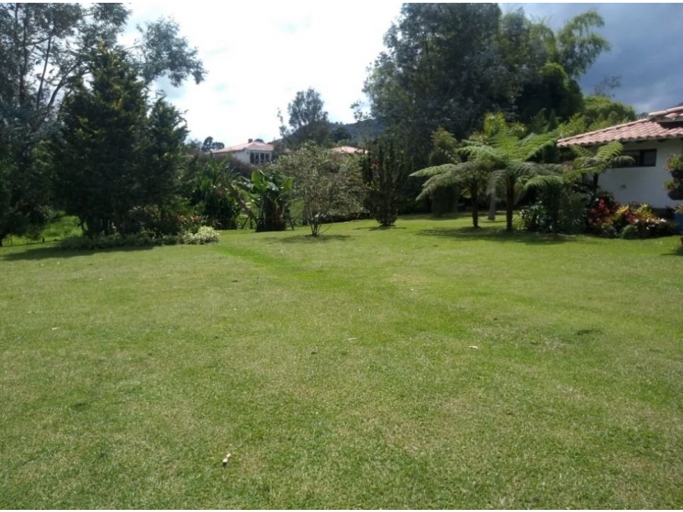 F0298. VENDO! Finca con excelente ubicación y espacio en Llanogrande — foto 5