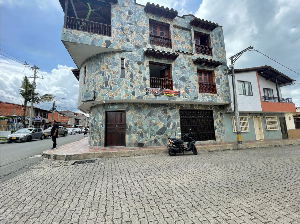 Se vende todo el edificio - 4