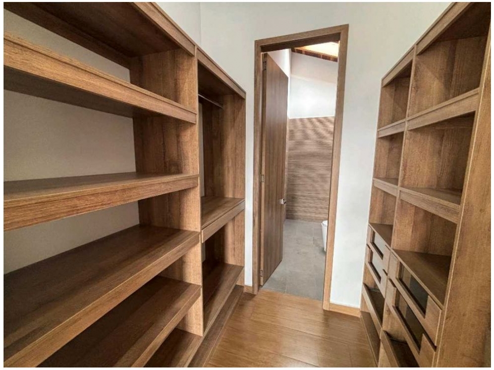 C0297. VENDO! Casa unifamiliar en urbanización cerrada en La Ceja — foto 4