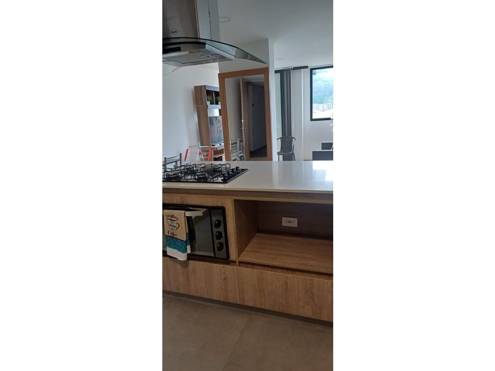 T0604. Alquilo! Apartamento en unidad cerrada en El Retiro — foto 2