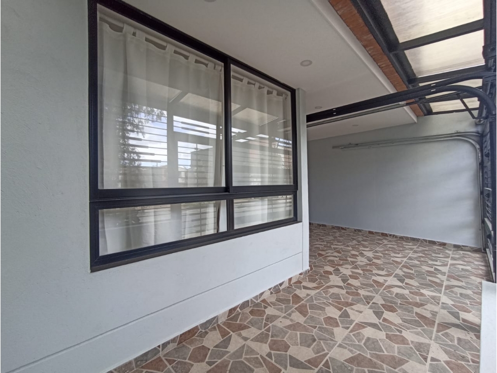 C0368. Vendo! Casa unifamiliar para estrenar en exclusiva unidad — foto 6