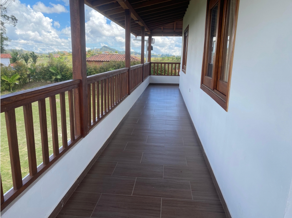 F0329. VENDO! Finca con pesebreras y amplias zonas verdes — foto 5