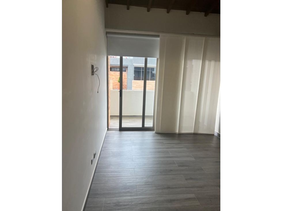 C0371. Vendo! Casa unifamiliar para estrenar en unidad cerrada — foto 6