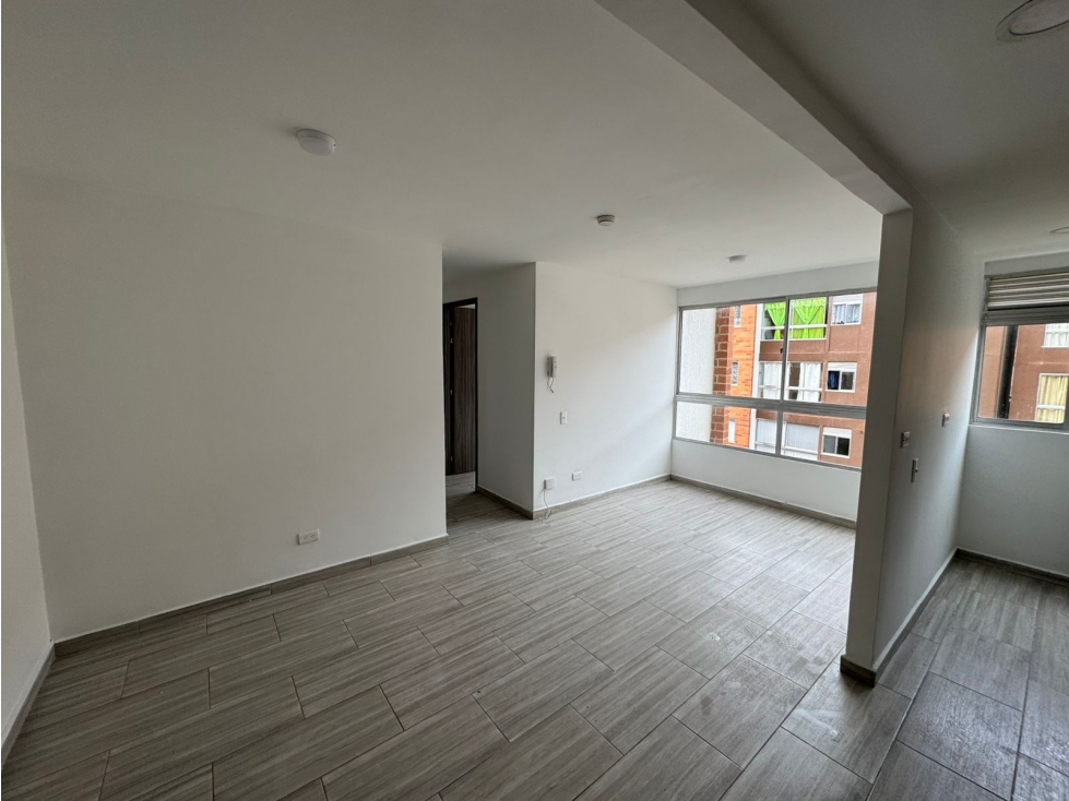 A0500. VENDO! Apartamento en excelente sector con acabados modernos — foto 5